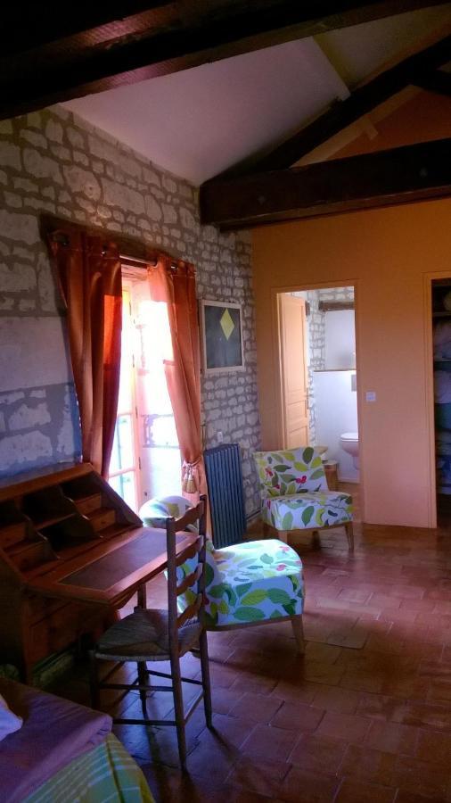 gîte du manoir des roches Saires Extérieur photo